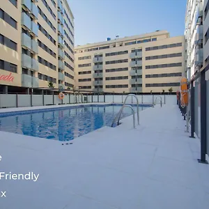 https://enjoygranada-arabial-5a-pool-free-parking.es-andalucia.com